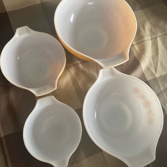 Vintage Pyrex - Picture 3 of 3